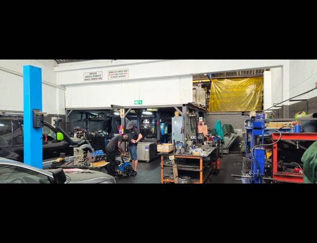 INDUSTRIAL PROPERTY TO RENT IN PAARDEN EILAND